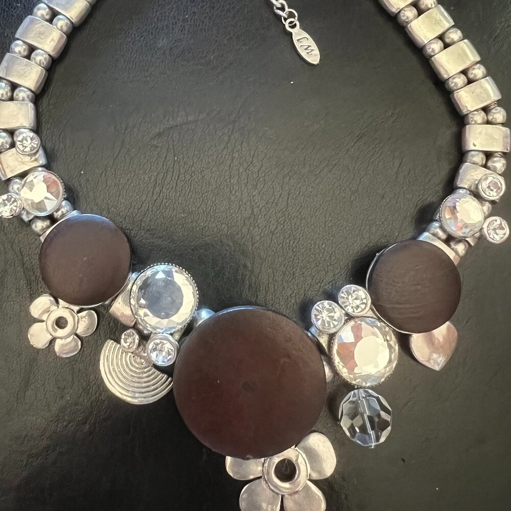Beautiful wood and sparkling rhinestone inlaid silver metal choker necklace
